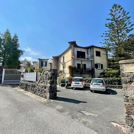 Casa Vacanze Mariafrancesca イスキア島 エクステリア 写真