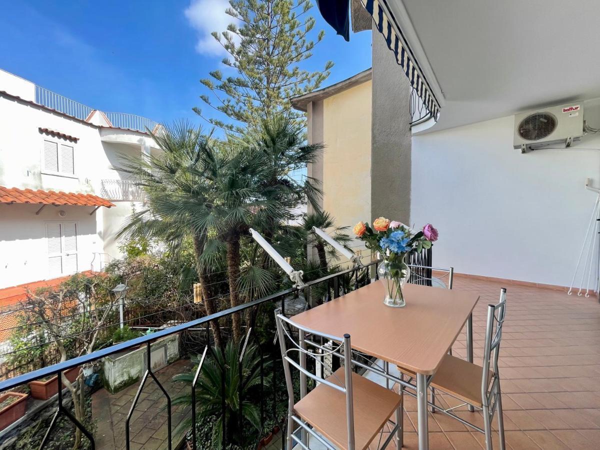 Casa Vacanze Mariafrancesca イスキア島 エクステリア 写真