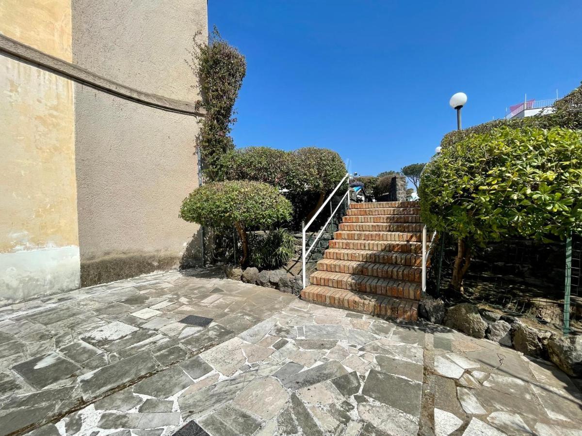 Casa Vacanze Mariafrancesca イスキア島 エクステリア 写真